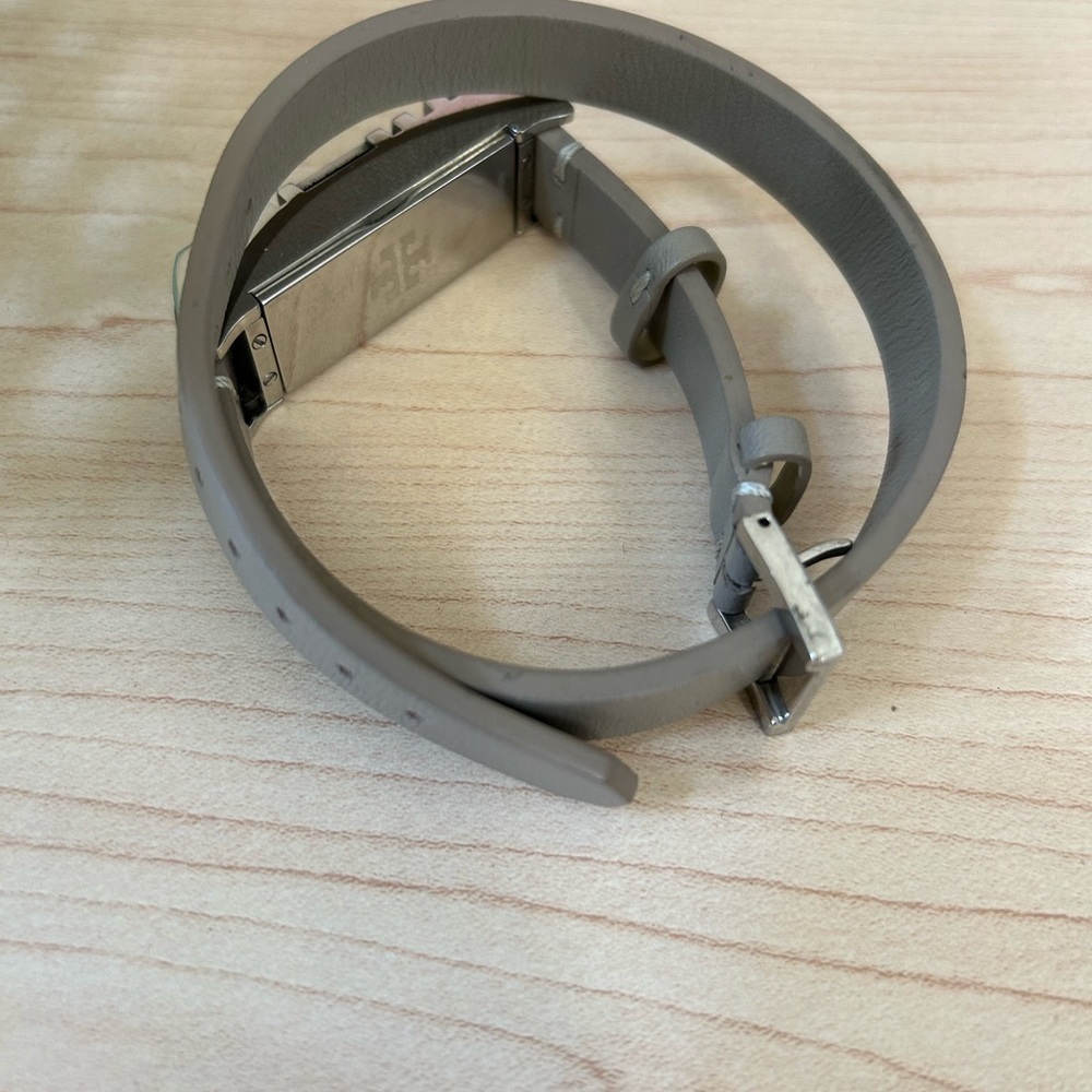 Tory Burch silver logo wrap bracelet - Picture 4 of 5
